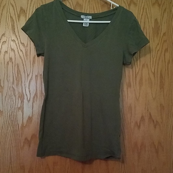 Green shirt from Debs - Picture 1 of 2